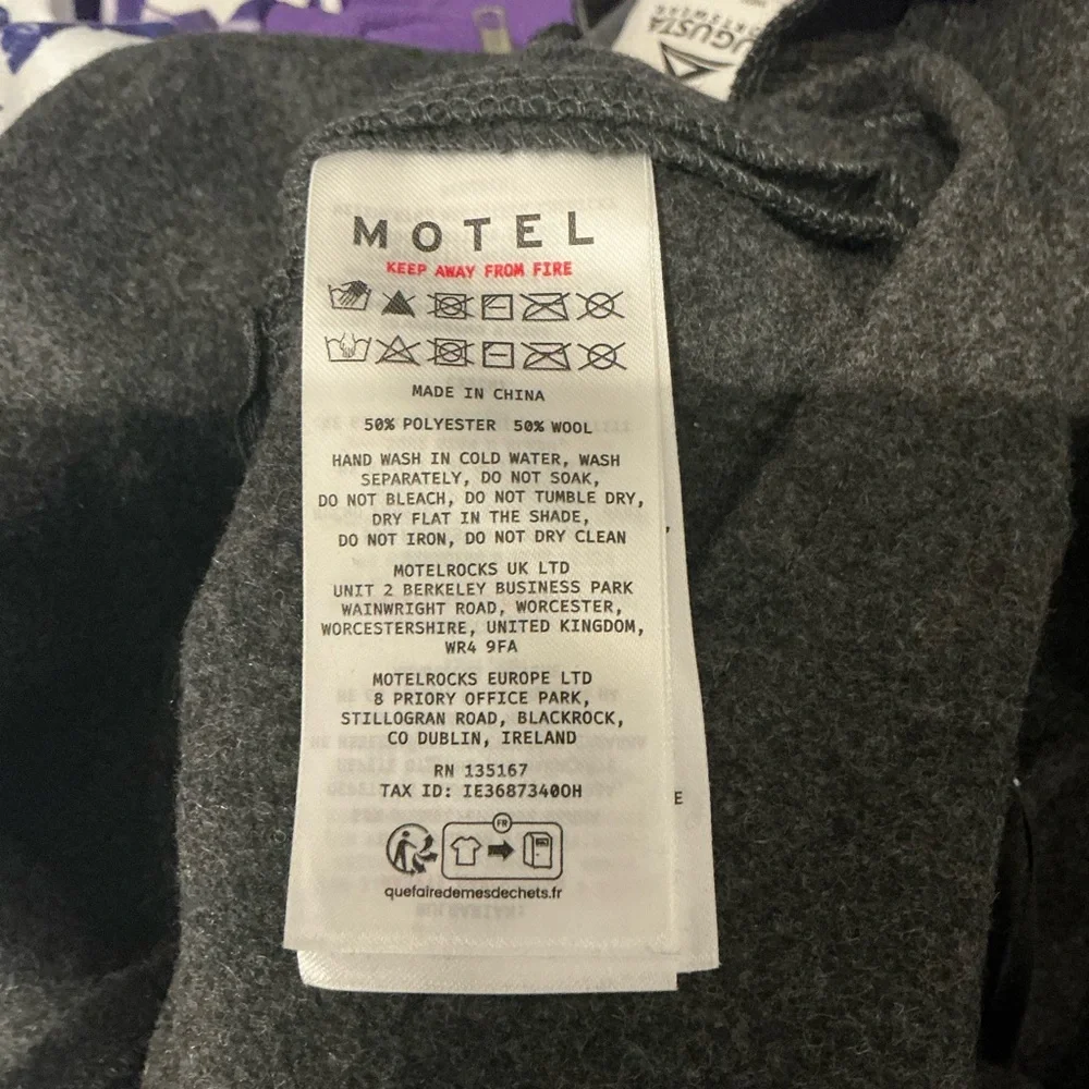 Motel Rocks Charcoal Mini Skirt Size Large - Picture 8 of 12